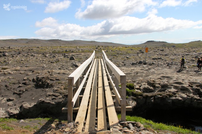 puente trekking islandia